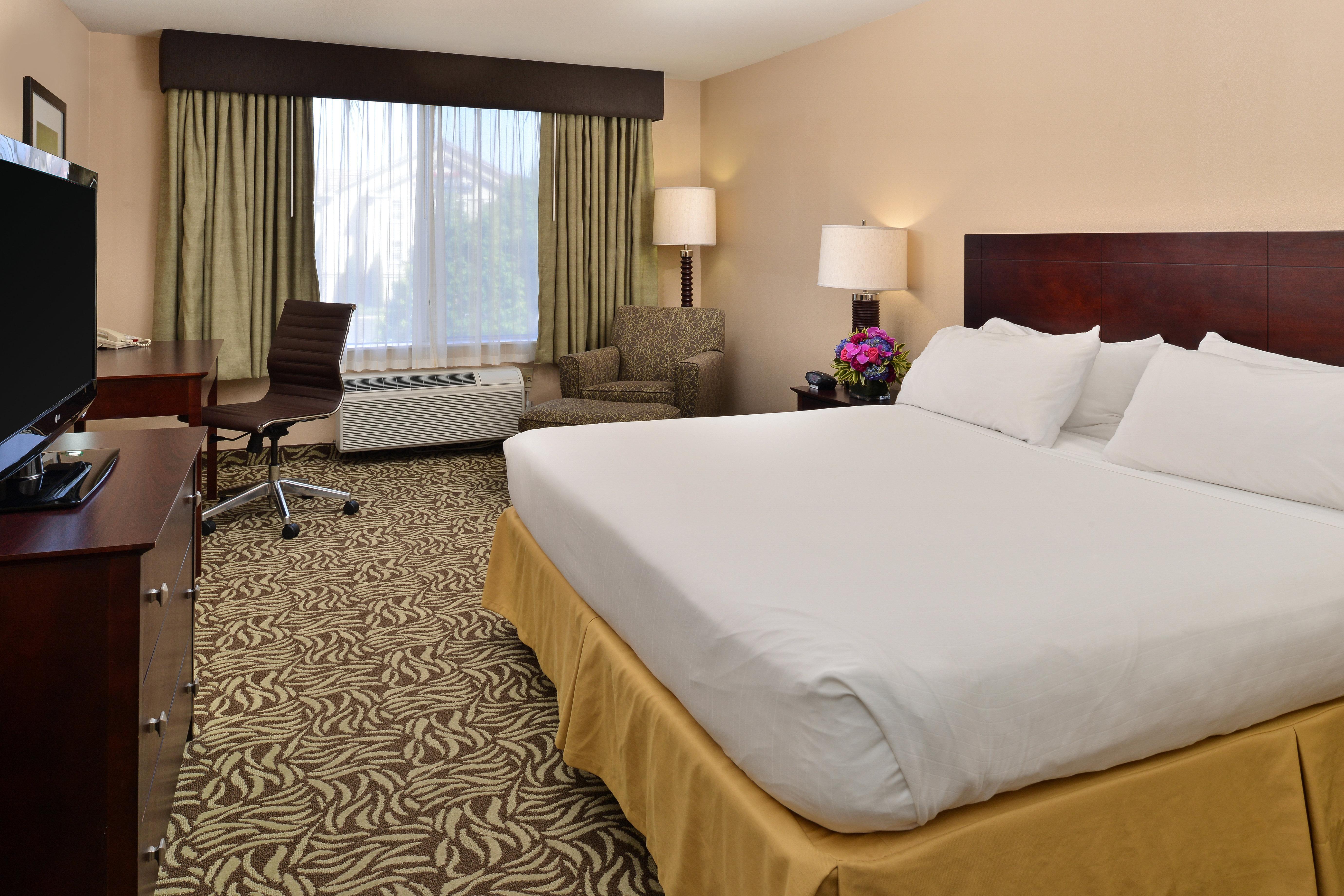 Holiday Inn Express Fresno River Park Highway 41 By Ihg Екстериор снимка