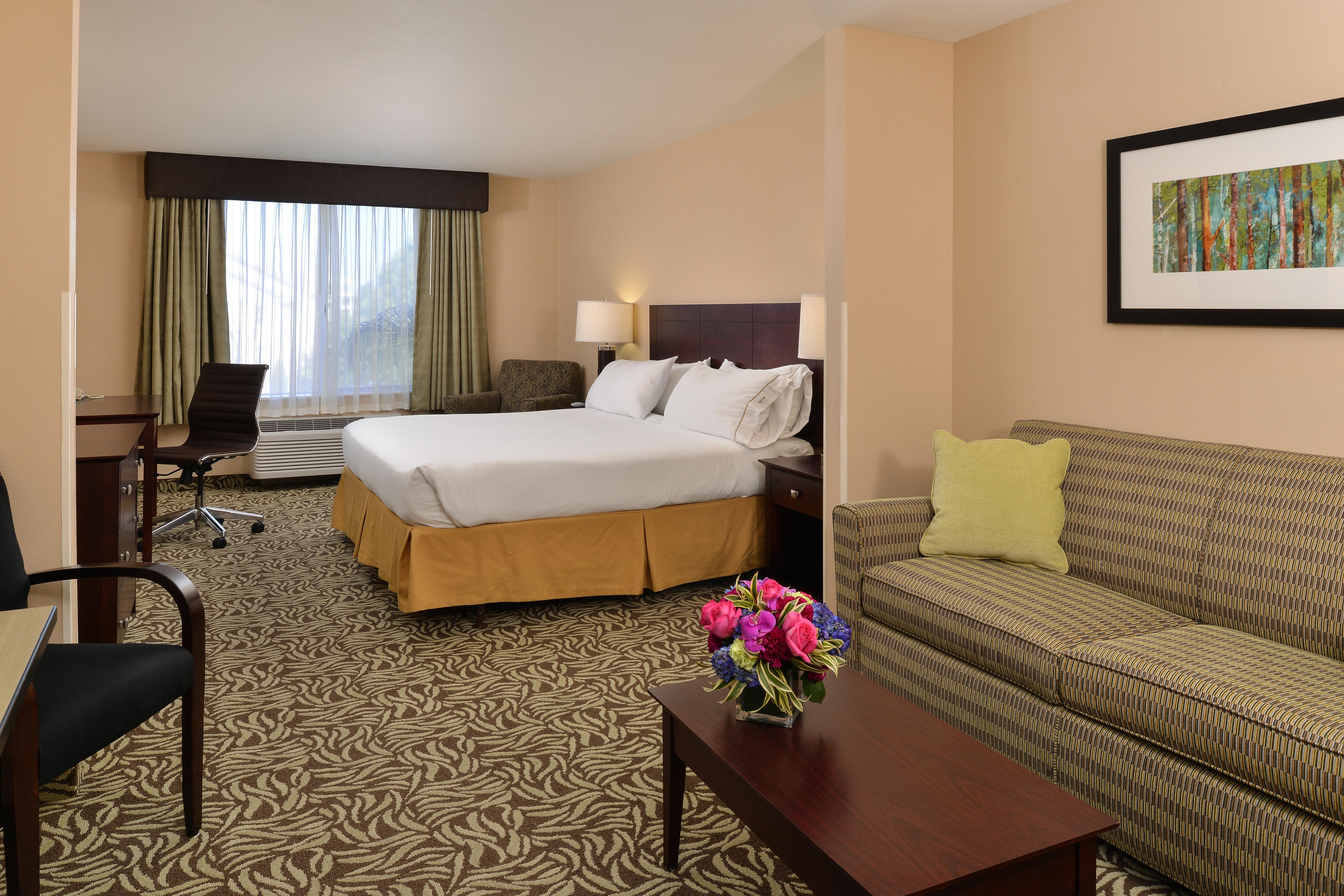 Holiday Inn Express Fresno River Park Highway 41 By Ihg Екстериор снимка