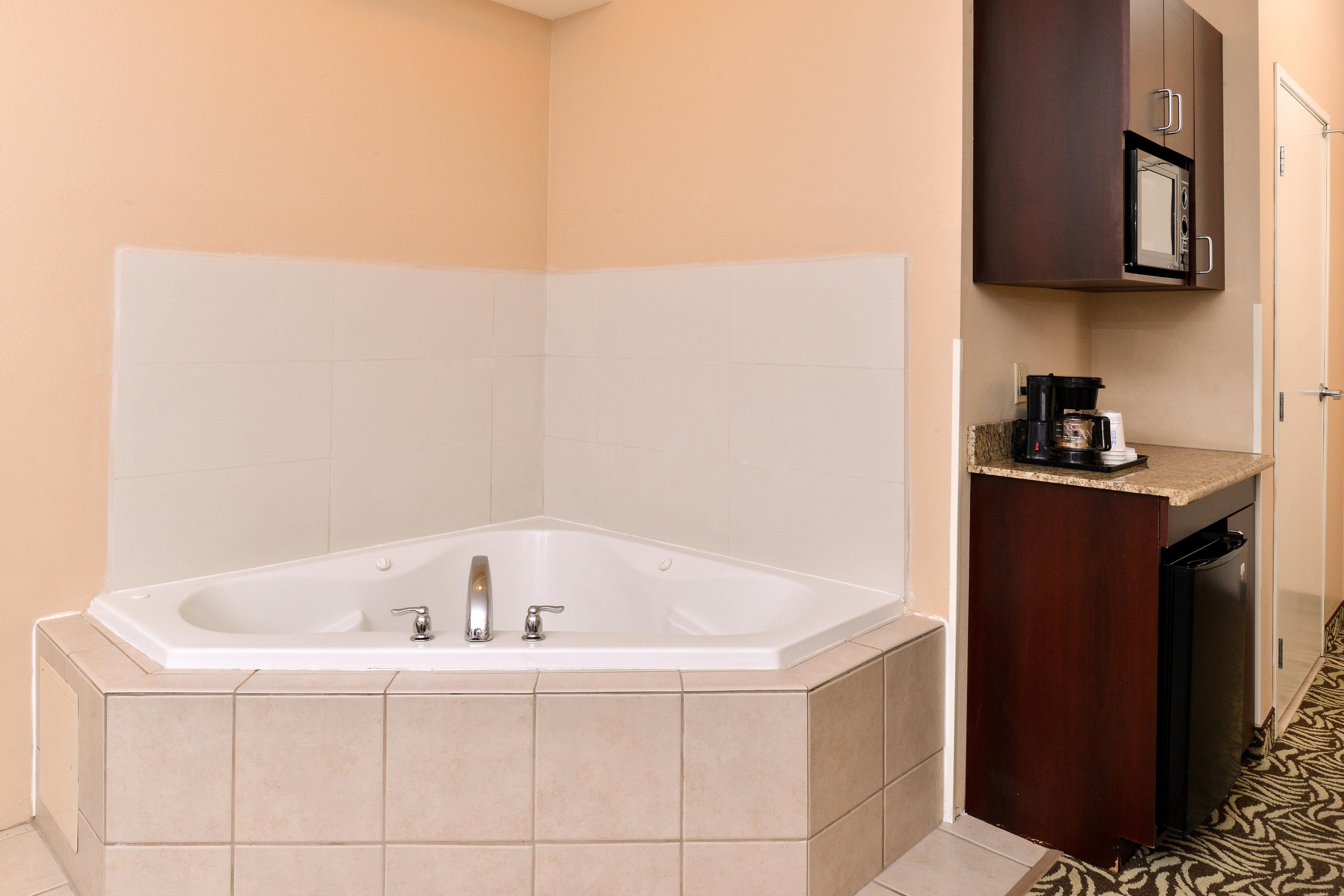 Holiday Inn Express Fresno River Park Highway 41 By Ihg Екстериор снимка