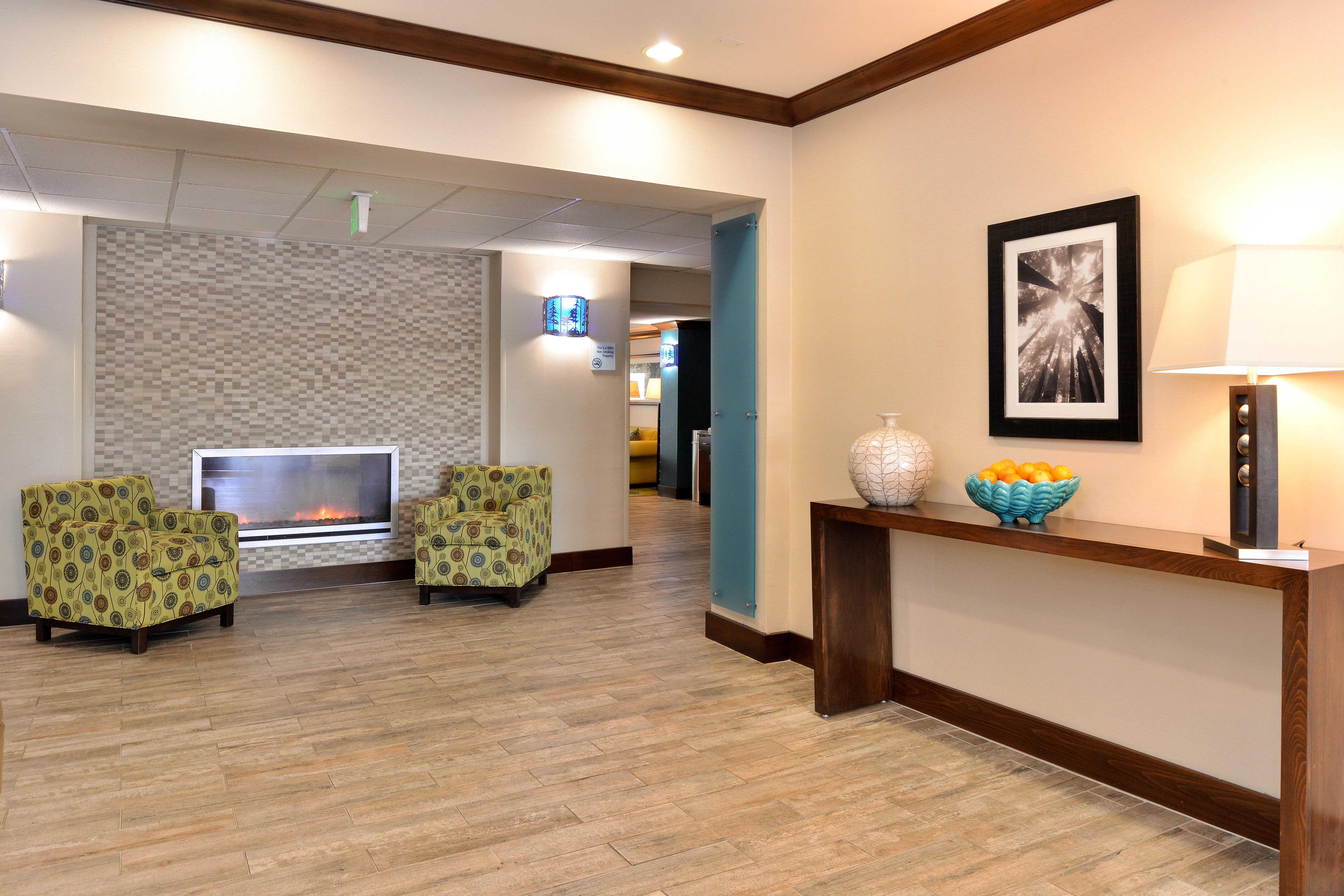 Holiday Inn Express Fresno River Park Highway 41 By Ihg Екстериор снимка