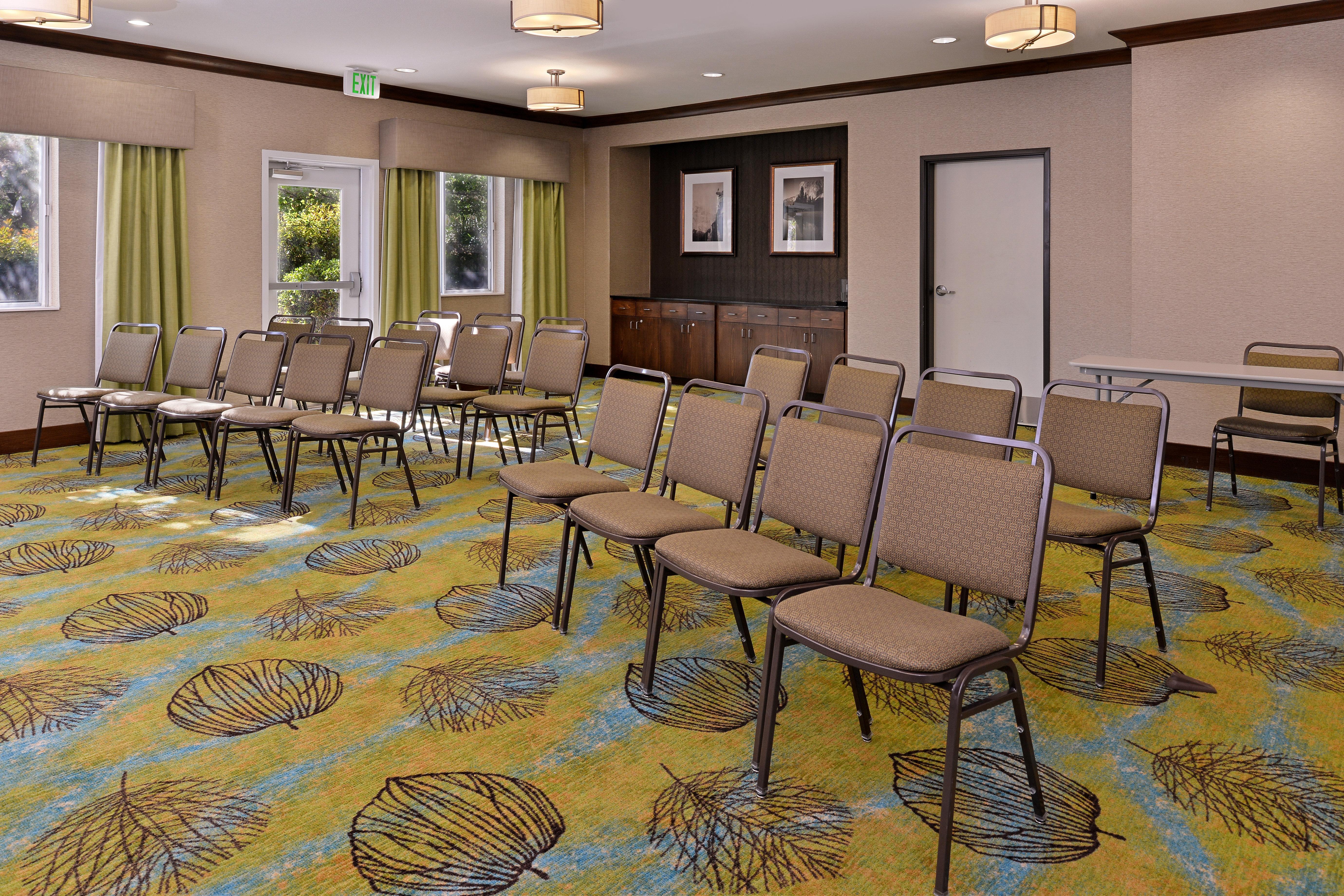 Holiday Inn Express Fresno River Park Highway 41 By Ihg Екстериор снимка