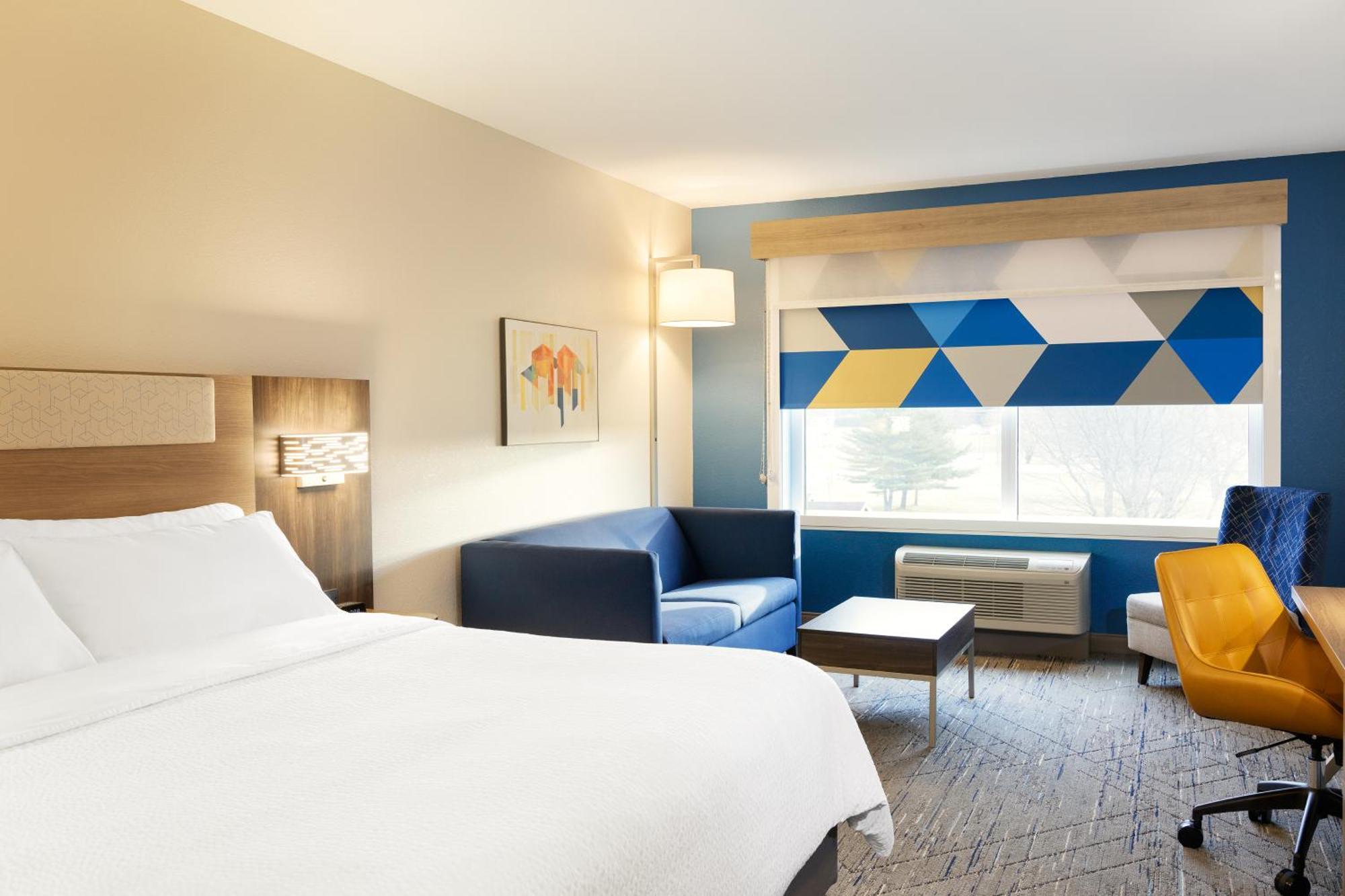 Holiday Inn Express Fresno River Park Highway 41 By Ihg Екстериор снимка