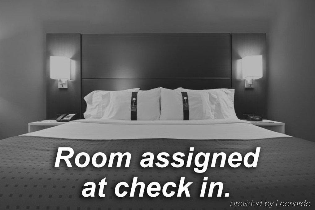 Holiday Inn Express Fresno River Park Highway 41 By Ihg Екстериор снимка